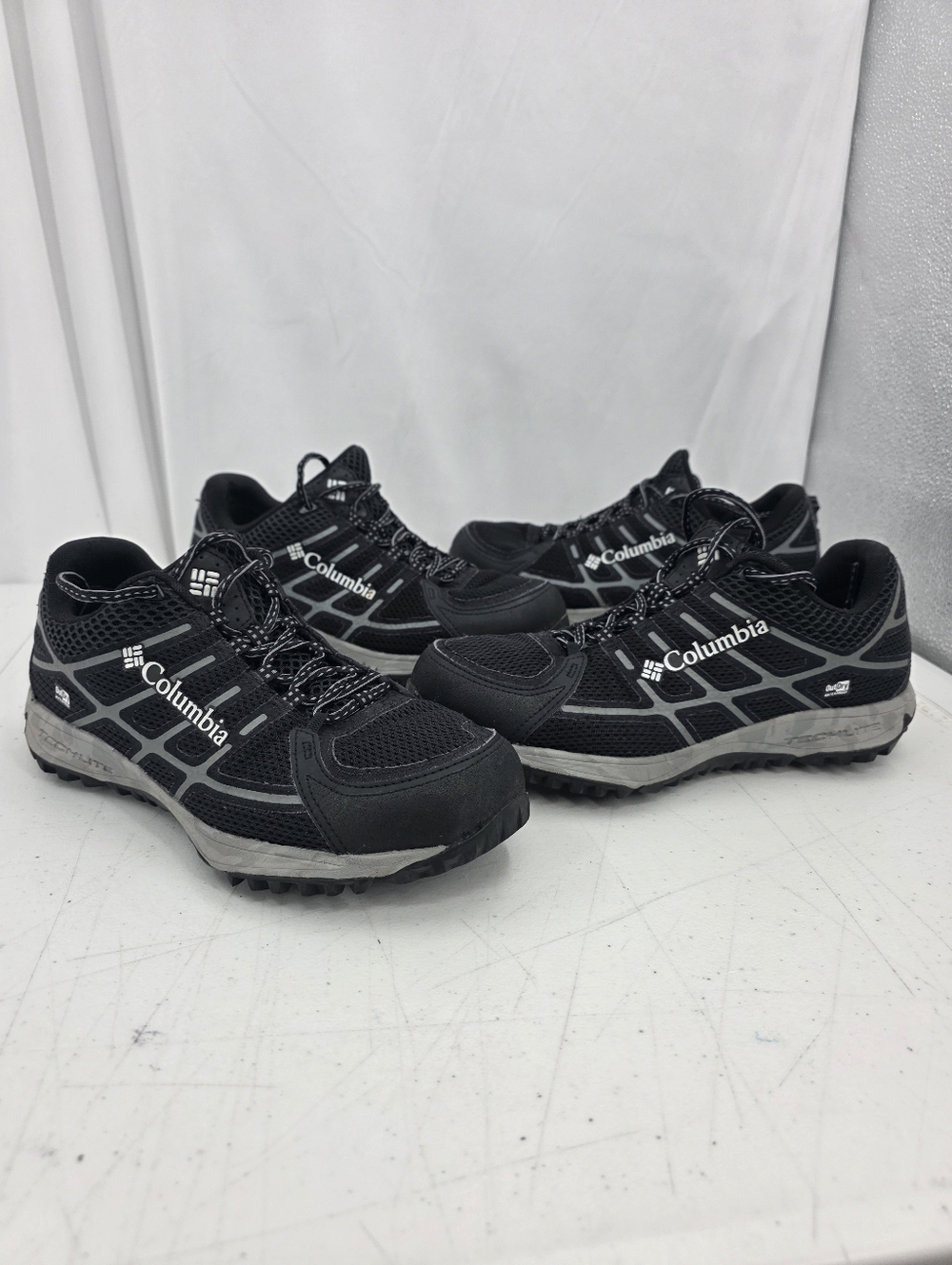 2 Pairs Columbia Peak‎ Freak Trail Hiking Shoes Women's Size 9 Black YL1011-012.